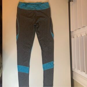 Gray and Blue Leggings with scrunch back